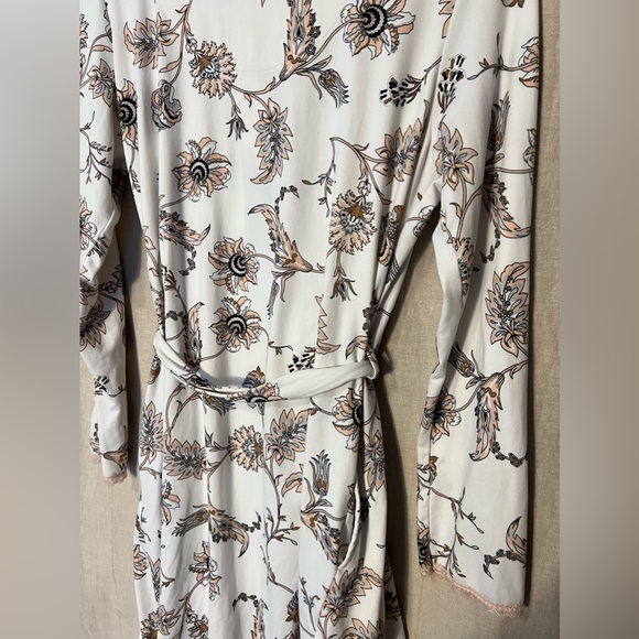 🤍 La Vie En Rose So Soft Floral House Coat - Picture 7 of 9